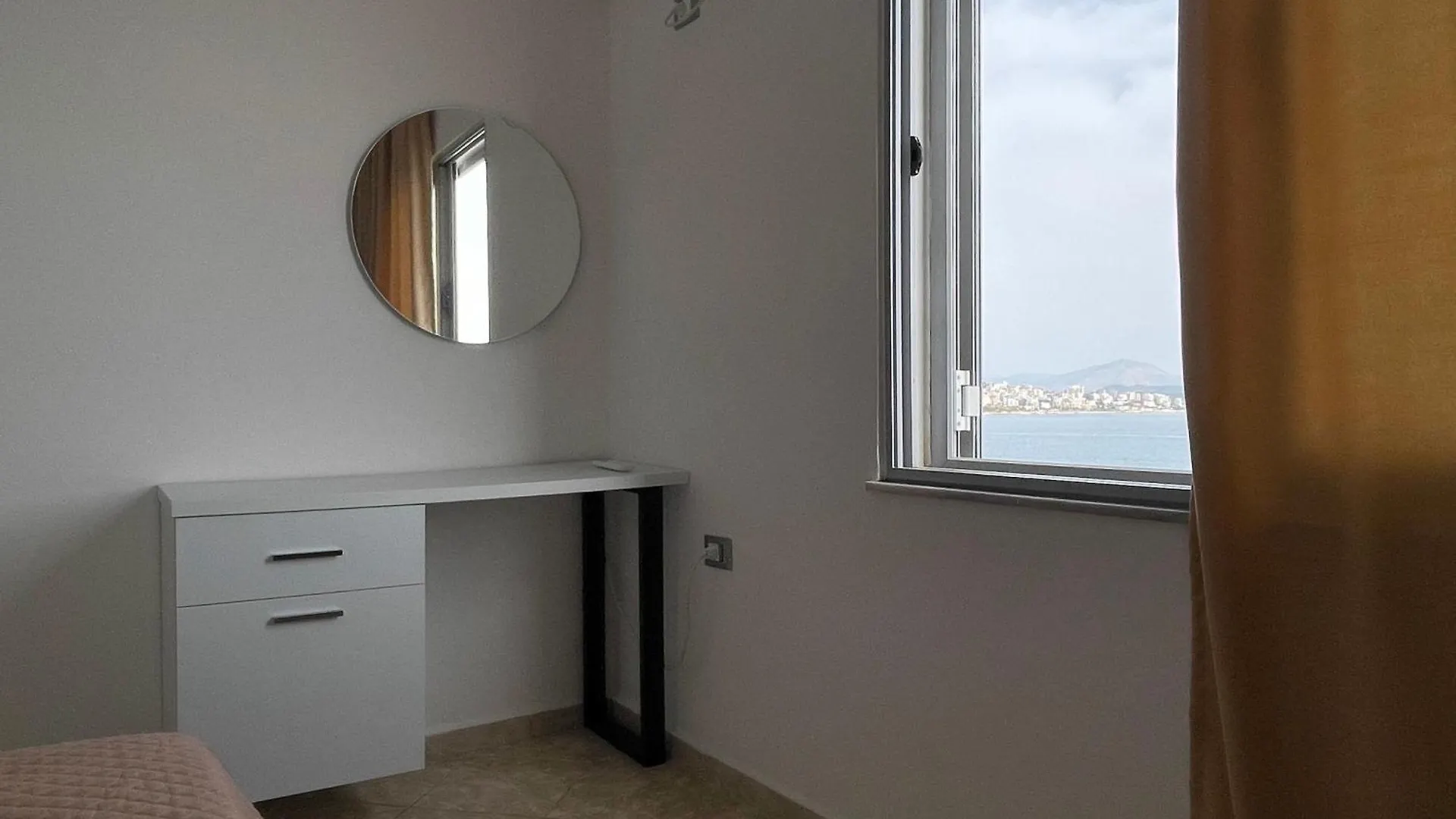 Estivo Seaview Apartment Sarande